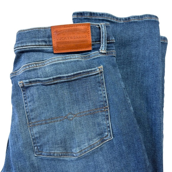 Lucky Brand Denim - Lucky Brand Sweet Mid Rise Straight Women 16/33 (28.5") R  Blue Denim Jeans